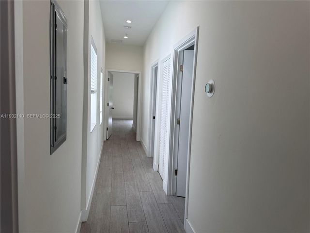 1786 SW 9th St 4, Miami, FL 33135