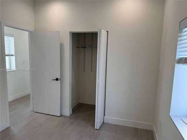 1786 SW 9th St 4, Miami, FL 33135