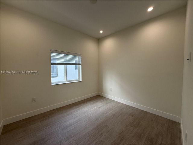 1786 SW 9th St 4, Miami, FL 33135