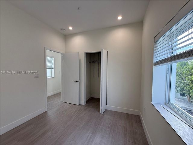 1786 SW 9th St 4, Miami, FL 33135