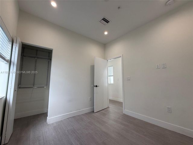 1786 SW 9th St 4, Miami, FL 33135