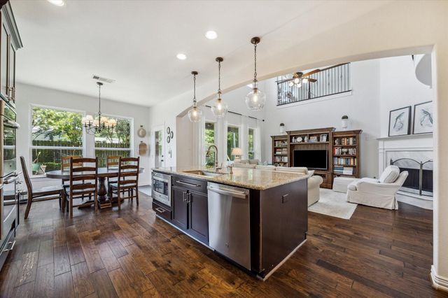 1515 Thornton Road, Houston, TX 77018