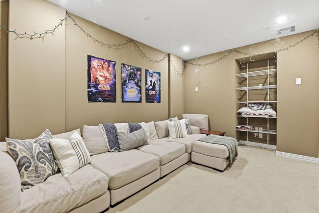 1515 Thornton Road, Houston, TX 77018