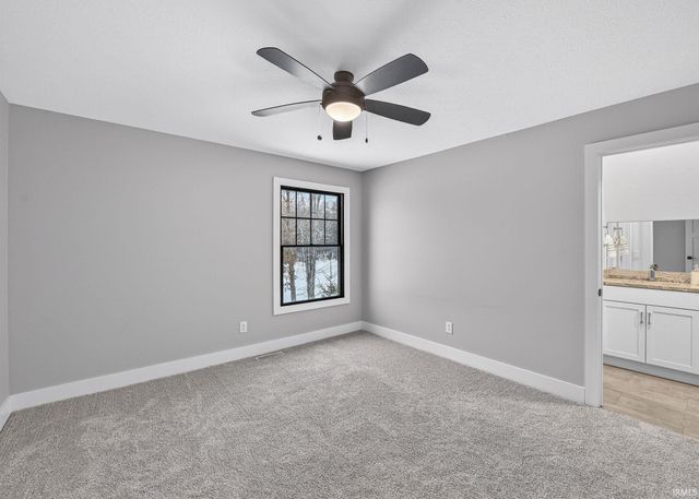 18445 Forest Glade Drive, South Bend, IN 46637