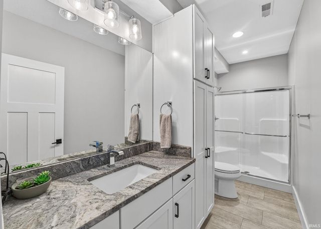 18445 Forest Glade Drive, South Bend, IN 46637