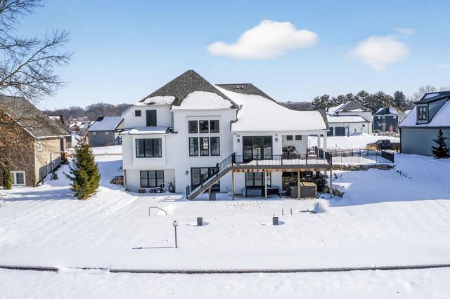 18445 Forest Glade Drive, South Bend, IN 46637