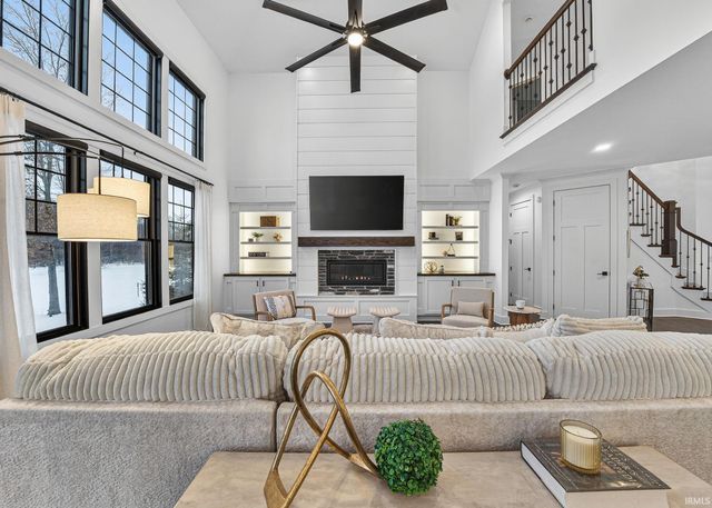 18445 Forest Glade Drive, South Bend, IN 46637