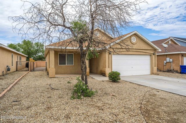 2882 Borroughs Street, Las Cruces, NM 88007
