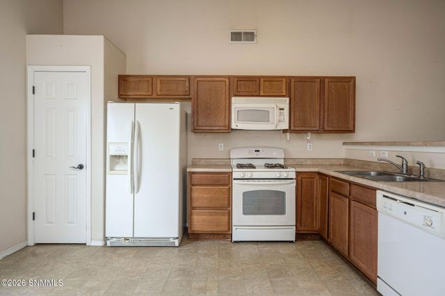 2882 Borroughs Street, Las Cruces, NM 88007