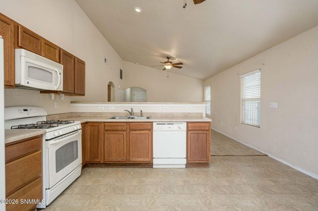 2882 Borroughs Street, Las Cruces, NM 88007