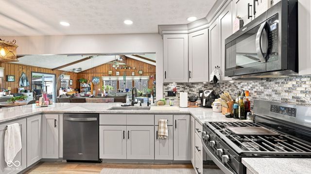 2116 Heather Drive, Anderson, IN 46012