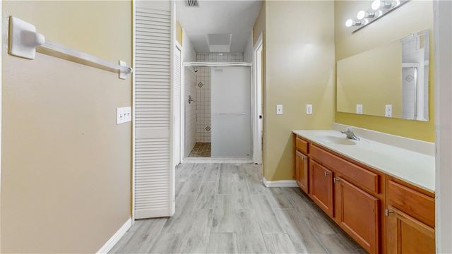 305 MEDINA COURT, Kissimmee, FL 34758