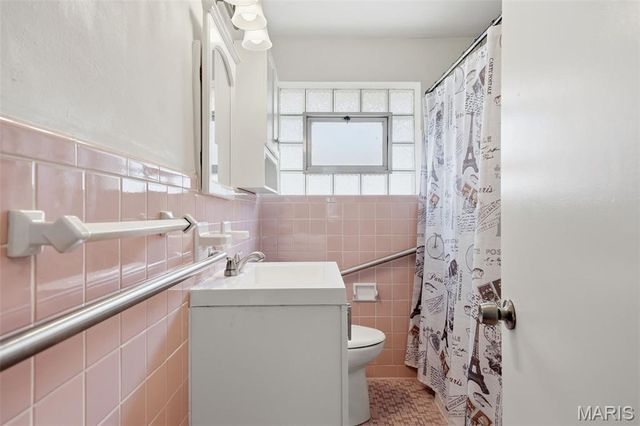 7530 Williams Avenue, St Louis, MO 63143