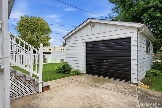 7530 Williams Avenue, St Louis, MO 63143