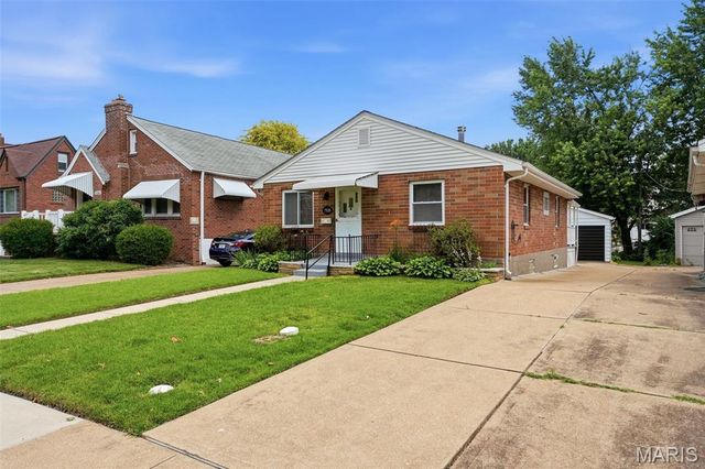7530 Williams Avenue, St Louis, MO 63143