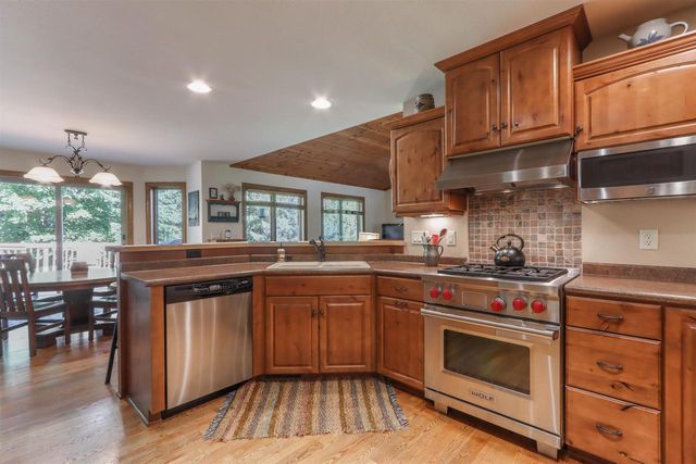 E3093 HIGH POINT RIDGE DRIVE, Waupaca, WI 54981