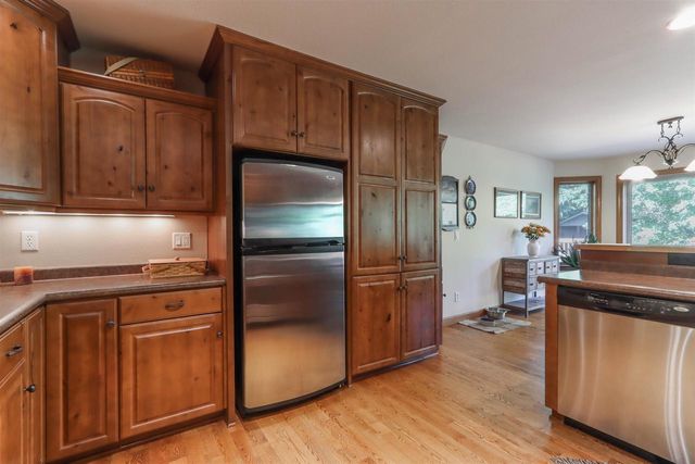 E3093 HIGH POINT RIDGE DRIVE, Waupaca, WI 54981