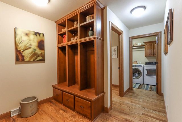 E3093 HIGH POINT RIDGE DRIVE, Waupaca, WI 54981