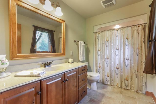 E3093 HIGH POINT RIDGE DRIVE, Waupaca, WI 54981