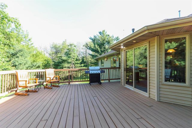 E3093 HIGH POINT RIDGE DRIVE, Waupaca, WI 54981