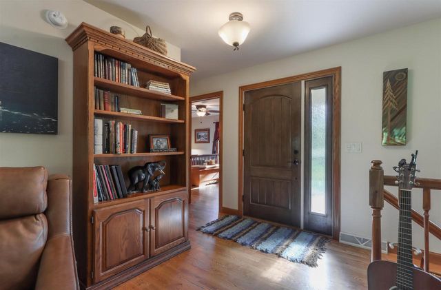 E3093 HIGH POINT RIDGE DRIVE, Waupaca, WI 54981