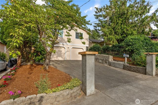5016 26th Avenue SW, Seattle, WA 98106
