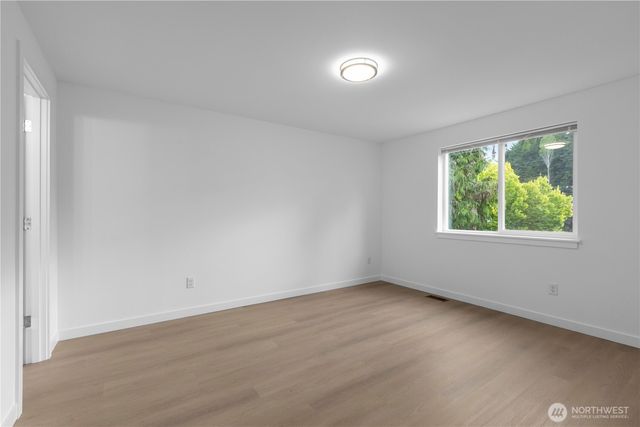 5016 26th Avenue SW, Seattle, WA 98106