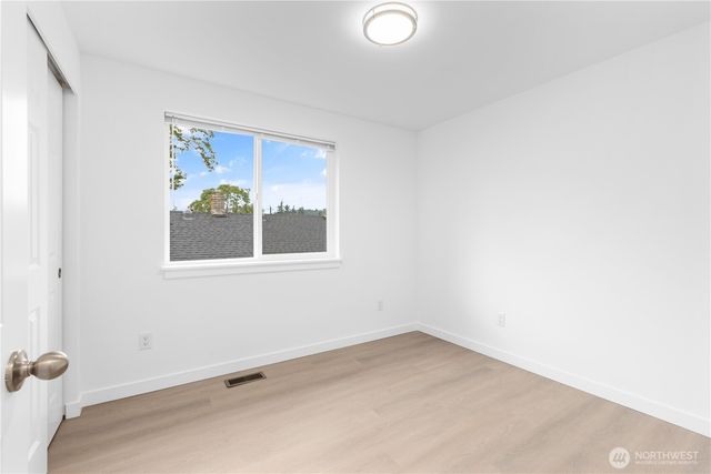 5016 26th Avenue SW, Seattle, WA 98106
