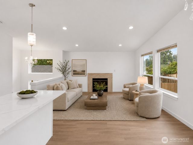 5016 26th Avenue SW, Seattle, WA 98106