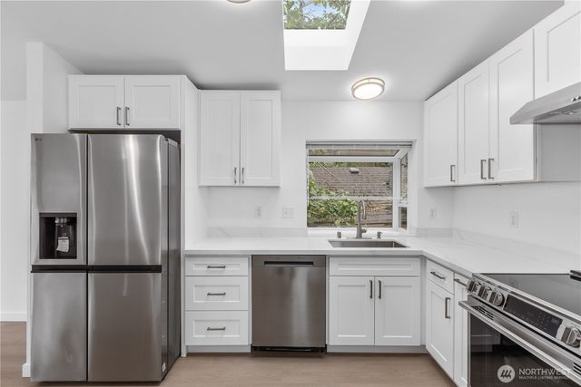 5016 26th Avenue SW, Seattle, WA 98106