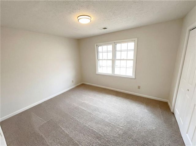 34 Aspen Lake Trace, Newnan, GA 30263