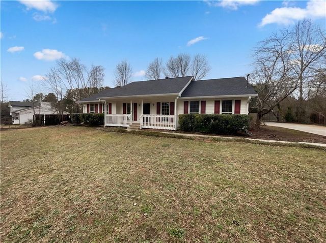 34 Aspen Lake Trace, Newnan, GA 30263