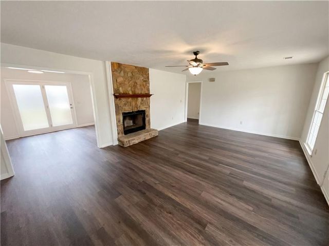 34 Aspen Lake Trace, Newnan, GA 30263