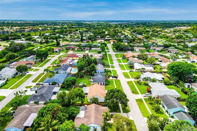 1250 Belmore Terrace, Wellington, FL 33414