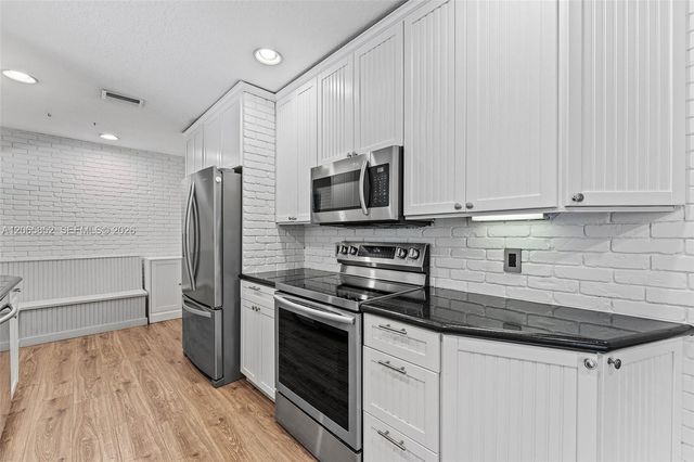 1250 Belmore Terrace, Wellington, FL 33414