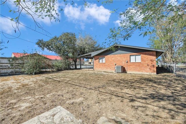 117 W Hawk Avenue, Pharr, TX 78577