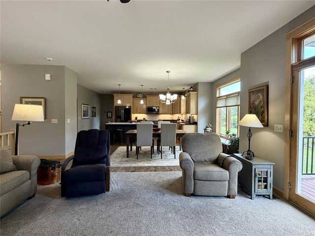 2355 Mckinley Road, Eau Claire, WI 54703