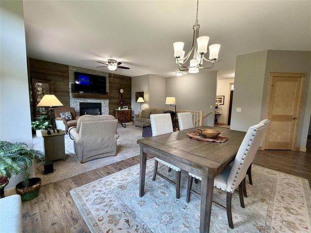 2355 Mckinley Road, Eau Claire, WI 54703