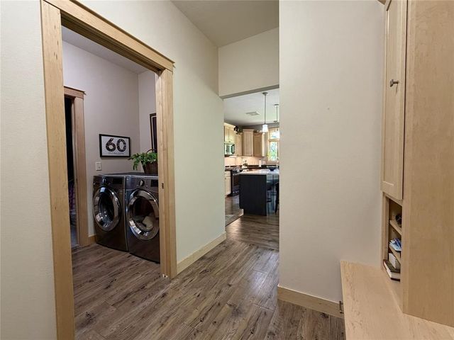 2355 Mckinley Road, Eau Claire, WI 54703