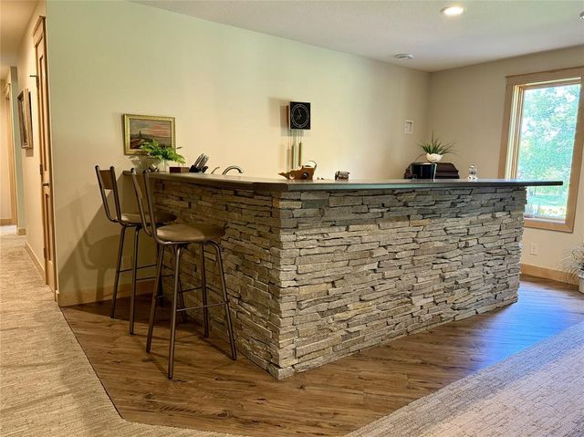 2355 Mckinley Road, Eau Claire, WI 54703
