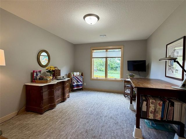2355 Mckinley Road, Eau Claire, WI 54703