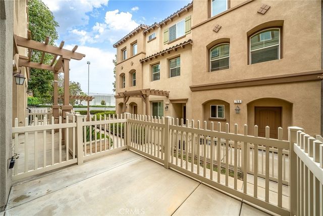 758 E Matchwood, Azusa, CA 91702