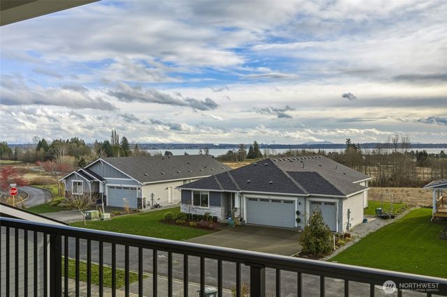 5464 Lasiandra Drive, Blaine, WA 98230