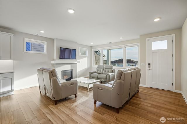 5464 Lasiandra Drive, Blaine, WA 98230