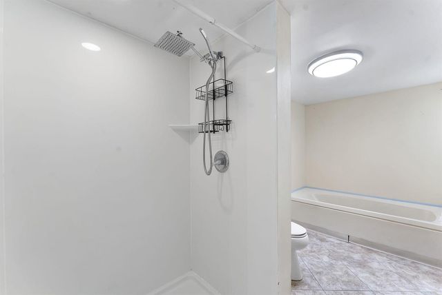 5800 Camino Del Sol 102, Boca Raton, FL 33433