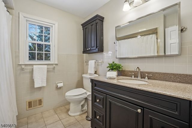 106 FRAZEE COURT, Westfield Town, NJ 07090