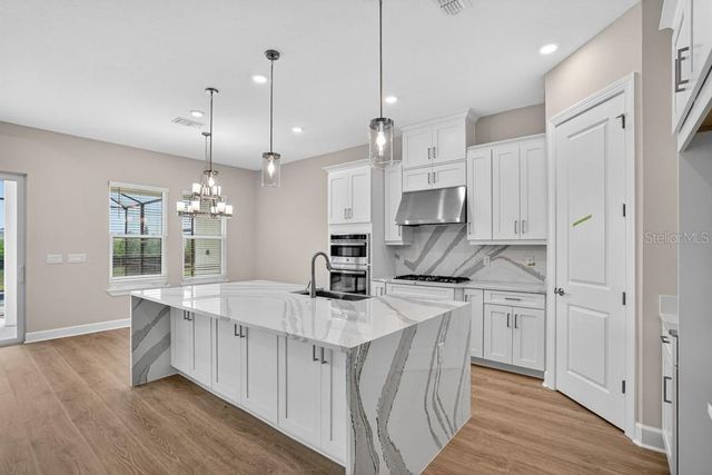 7657 MOONBEAM AVENUE, Sarasota, FL 34241
