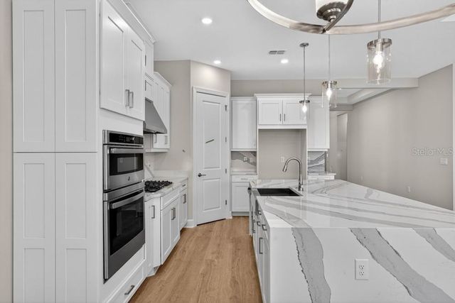 7657 MOONBEAM AVENUE, Sarasota, FL 34241