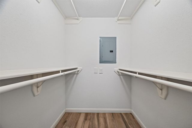 1880 White Oak Drive 143, Houston, TX 77009