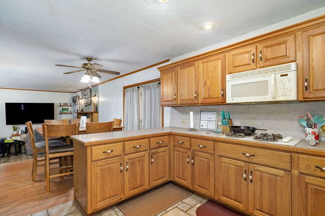 907 N Northview Drive, Nixa, MO 65714